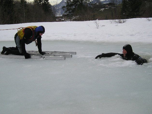 eisrettung2.JPG