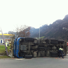 Götzis: Lkw umgekippt - Zwei Verletzte