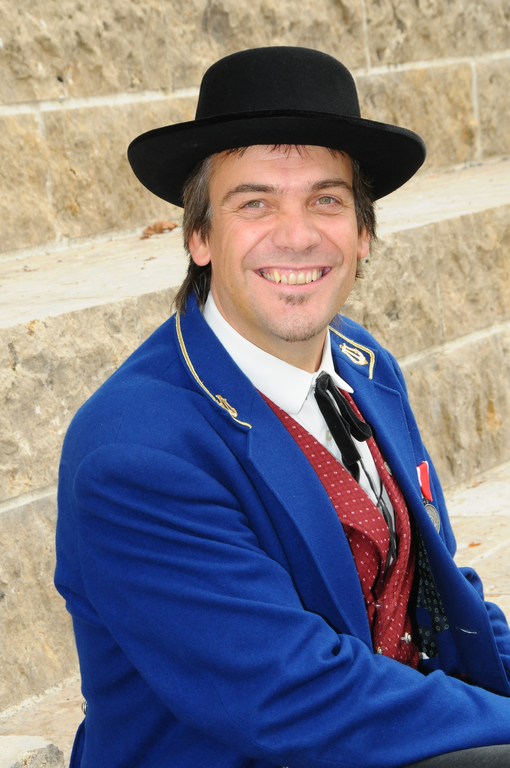 JDF_8966_jpg-1324069092