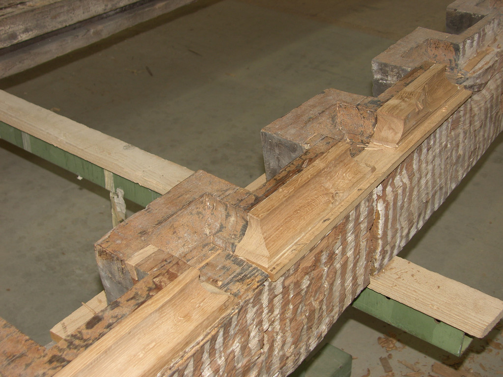 SH105341_JPG-1324198809