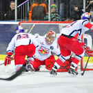 17122011salutetwombaktivnews059.JPG