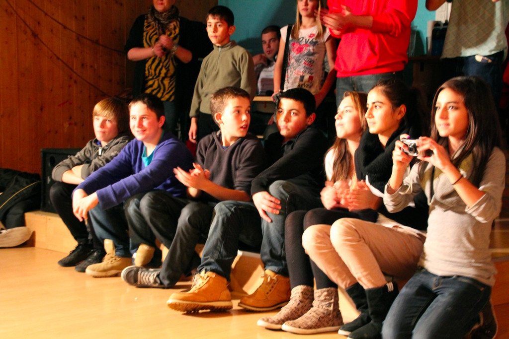 BK_x_mas_party_k9 8_jpg-1324203607