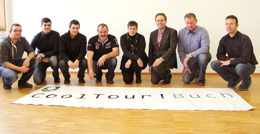 CoolTourBuch - Bild Ausschuss 2-2011_jpg-1324206800