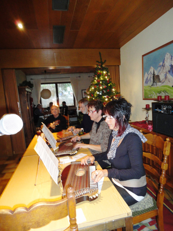 Adventfeier 8_12_2011 028_JPG-1324329974