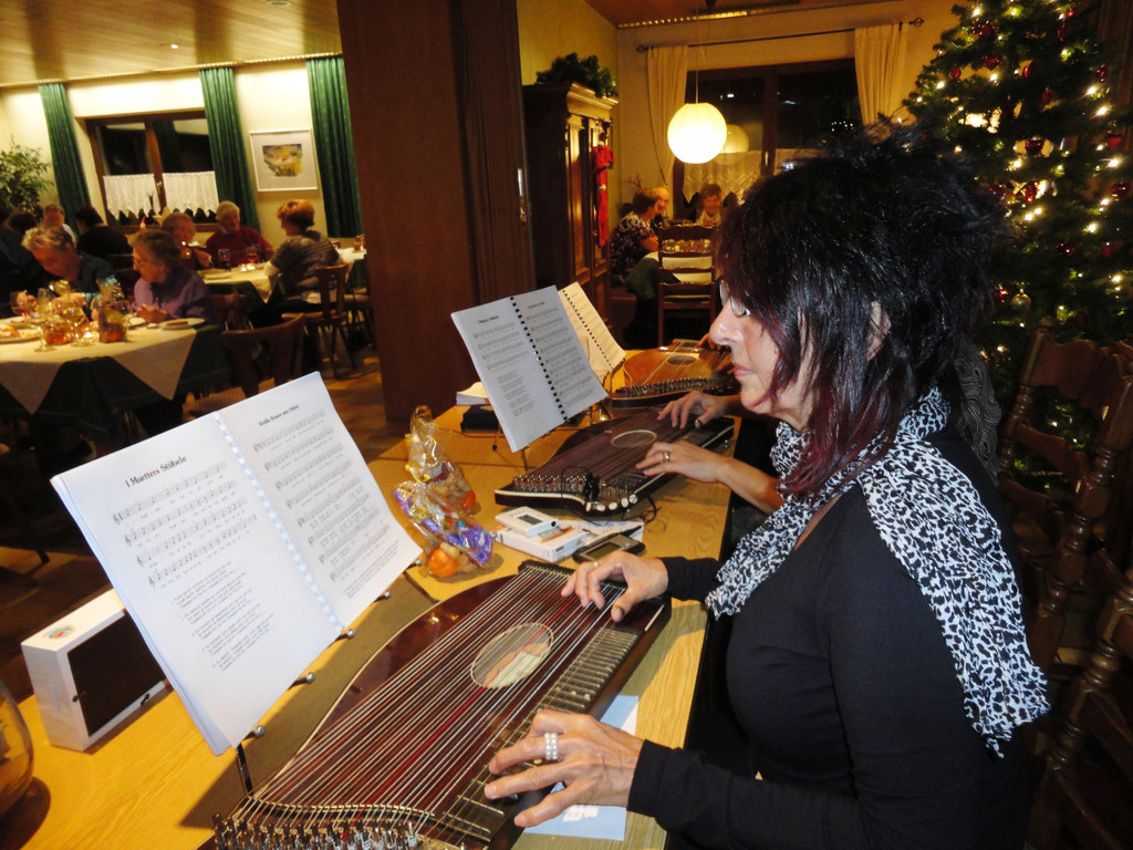 Adventfeier 8_12_2011 083_JPG-1324331217