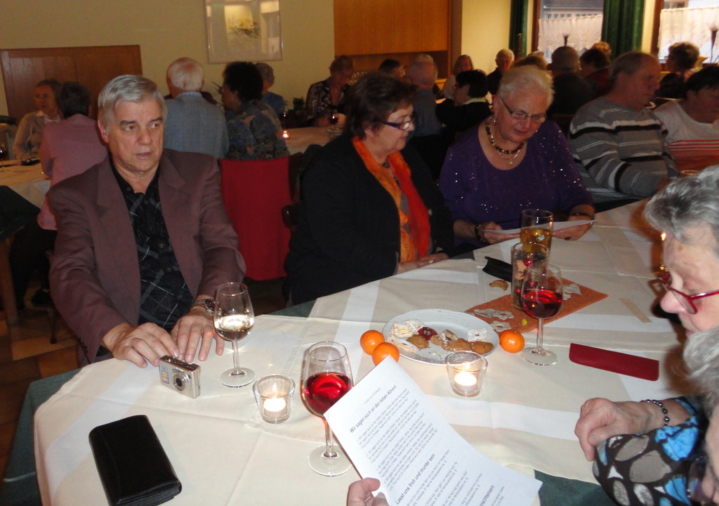 Adventfeier 8_12_2011 050_JPG-1324330437