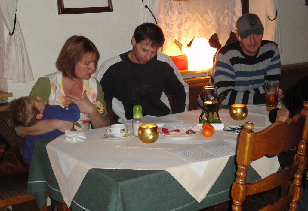Adventfeier 8_12_2011 057_JPG-1324330794