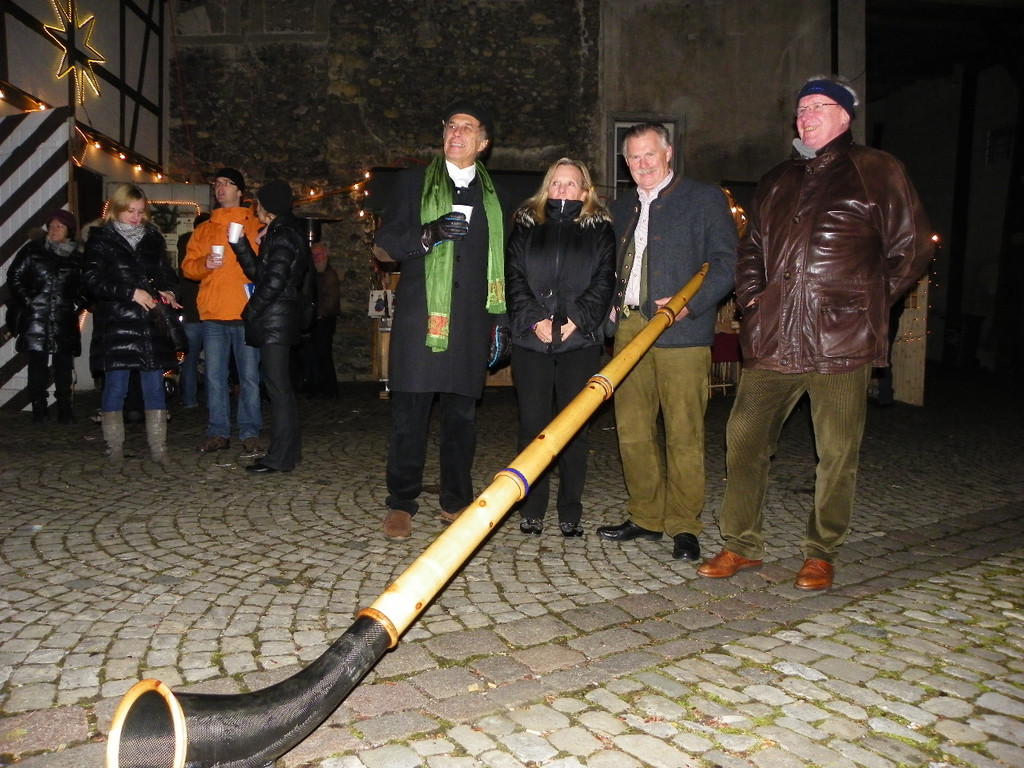 113_4865_JPG-1324338779