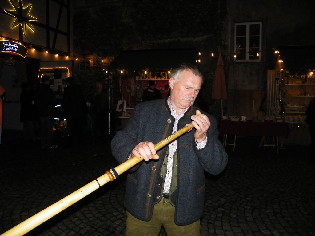 113_4867_JPG-1324338788