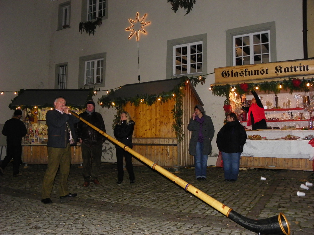 113_4872_JPG-1324338806