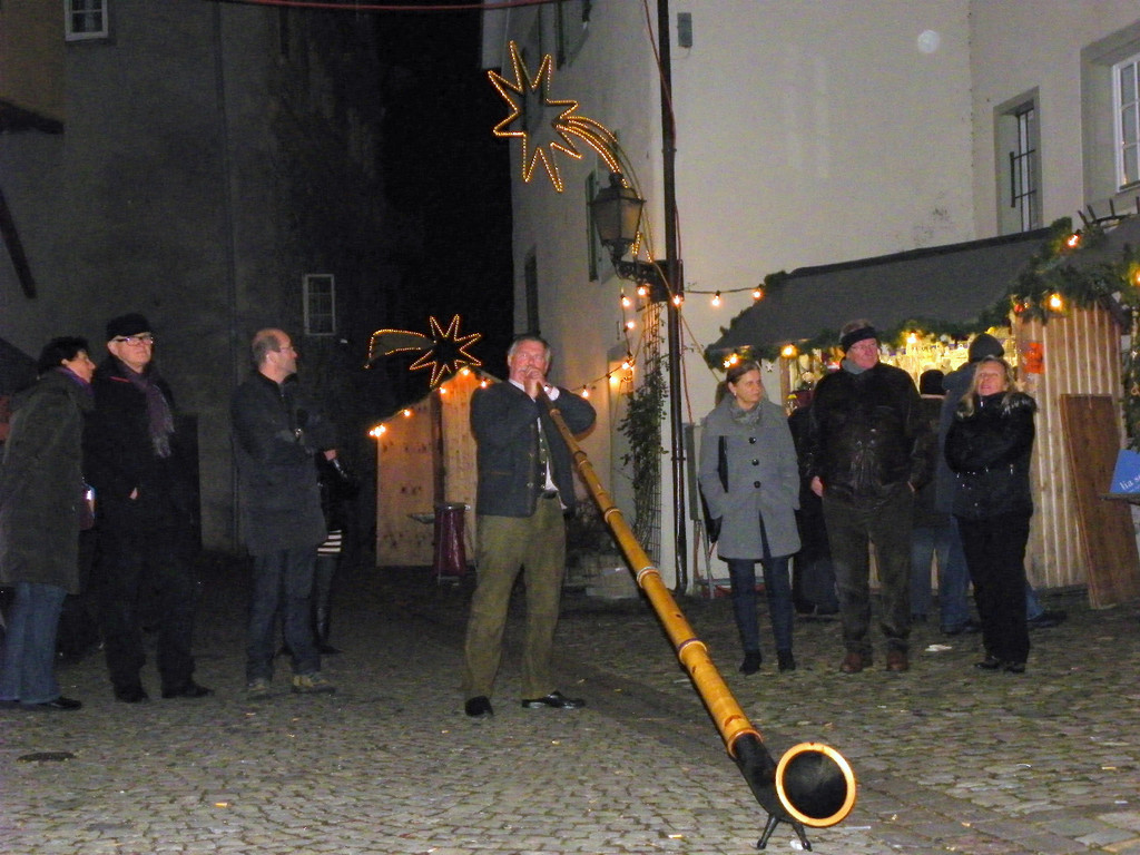 113_4875_JPG-1324338835