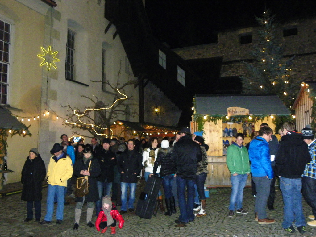 113_4873_JPG-1324338815