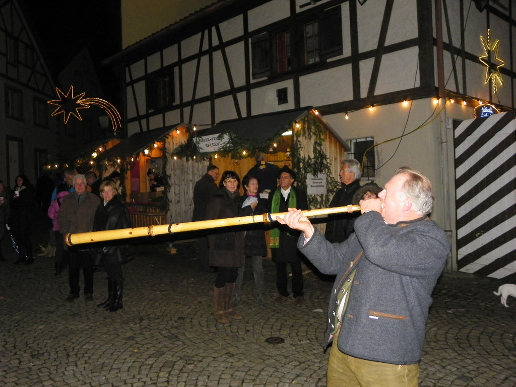 113_4879_JPG-1324338853