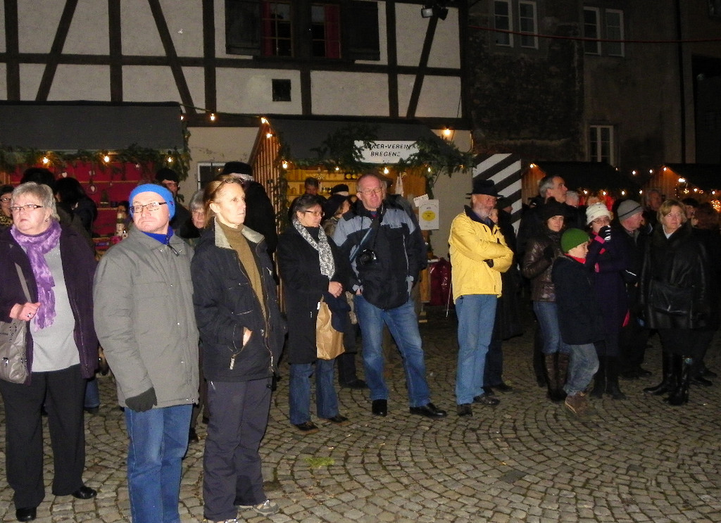 113_4863_JPG-1324425047