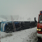 A8: Lkw umgekippt