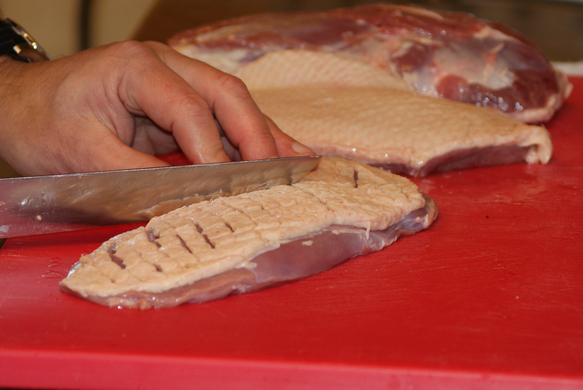Fleisch einschneiden.JPG