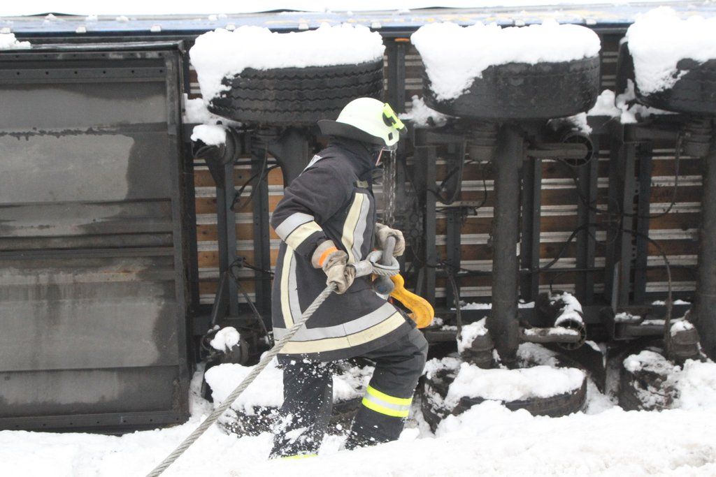 22122011lkwbergungffaktivnews_034.jpg