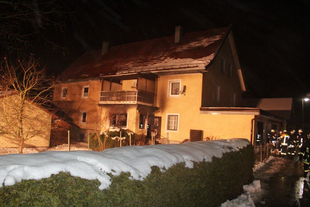 22122011wtwohnhausbrandmatzingaktivnews16.jpg