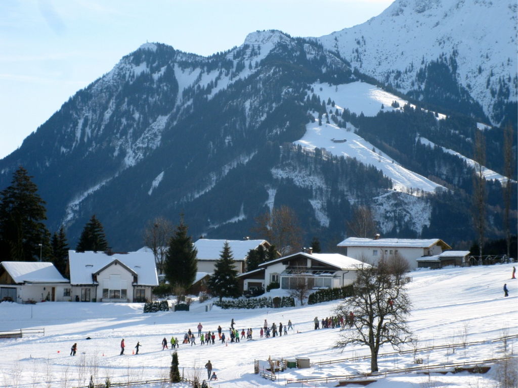 BK_Gurtis Winter 3_jpg-1325077072