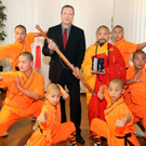 Shaolin Mönche erhalten im Rathaus den Silbernen Rathausmann