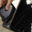 Motorola Atrix mit iPhone 4s gleichauf