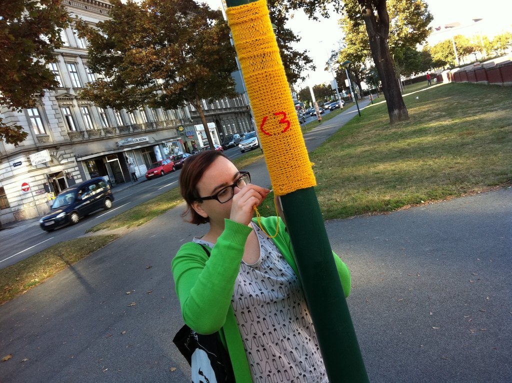 Katja-Yarnbomb-3.jpg