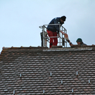Sturm löst Dachziegel