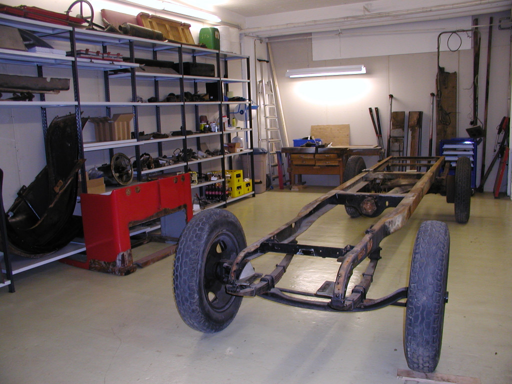 2010 12 27 Garage 01.JPG