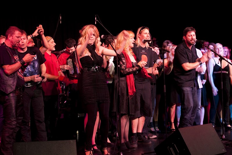 bea_Save_our_Soul_jpg-1326020376