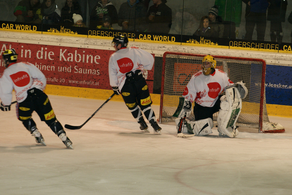 30 Eishockey Lustenau vs_ Zell  07_01_2012_JPG-1326036128