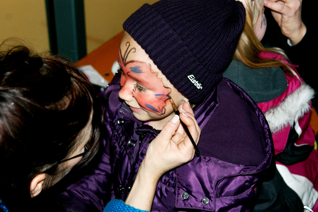 39 Kinder- schminken 08_01_2012_JPG-1326036491