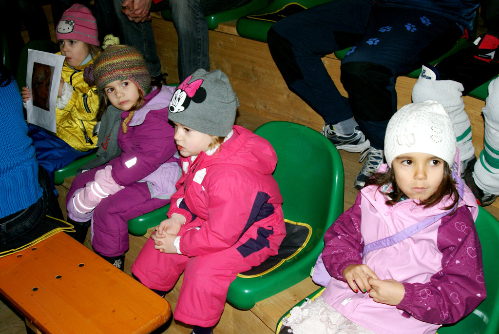 37 Kinder- schminken 08_01_2012_JPG-1326042115
