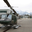Helikopter vor dem Einsatz gegen den Schnee