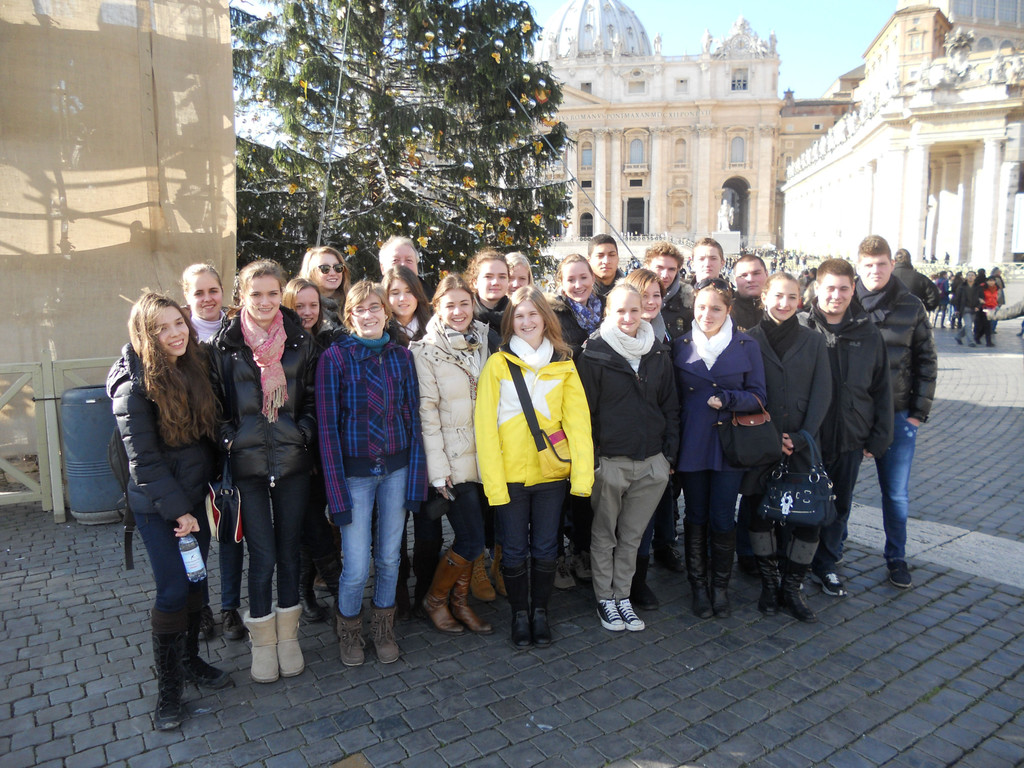rom_schuelergruppe_jpg-1326252460