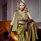 Cathy Zimmermann präsentiert die Ballroben-Trends 2012 von Callisti