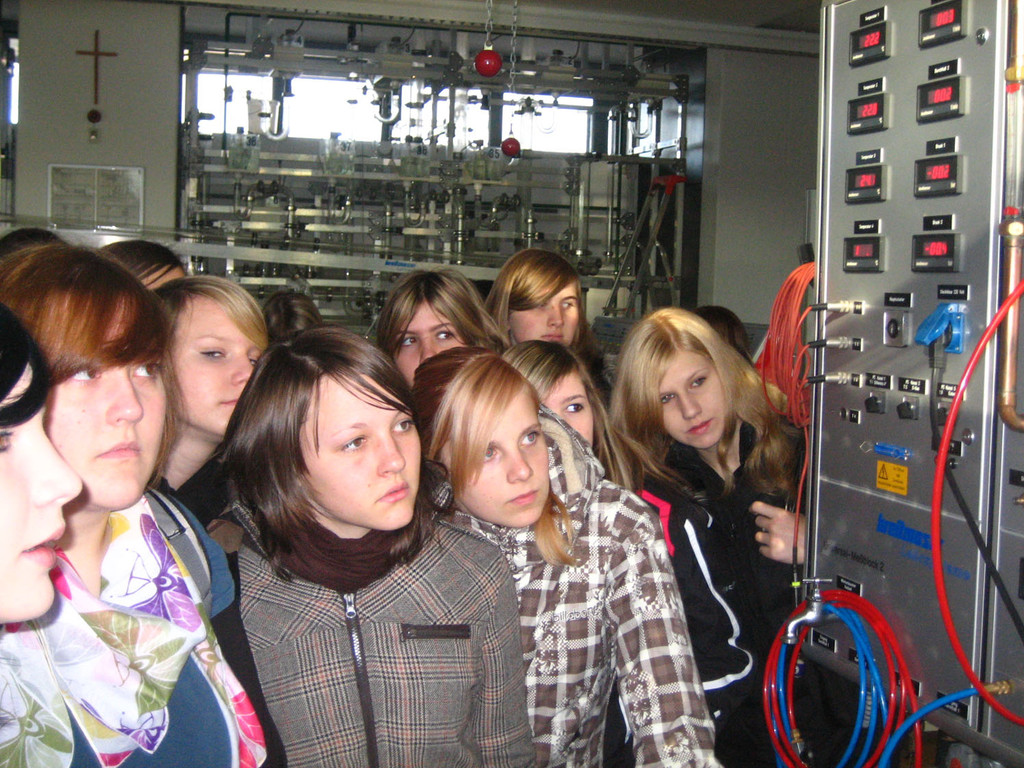 bild_1_wolford_jpg-1326388885