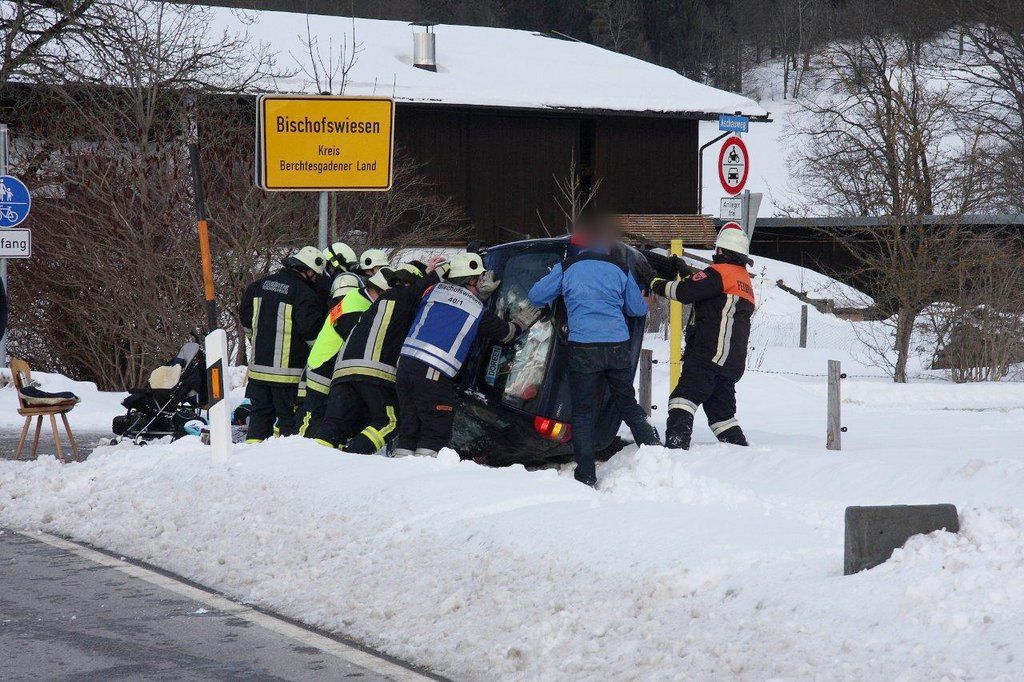 Einsatz_VU_Aschauerweiherstr__15_01_12__1_.jpg