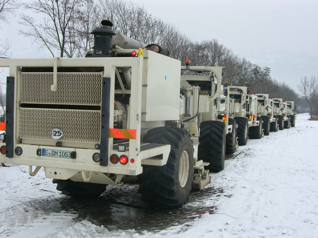 LKW 1_jpg-1326652798