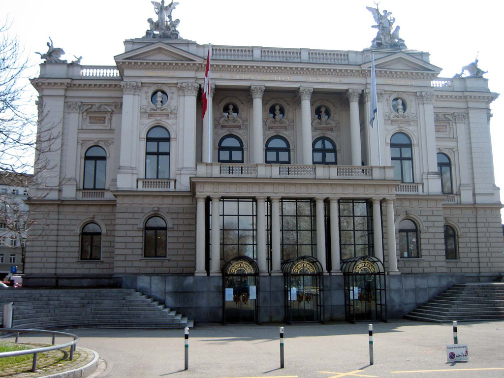 Opernhaus_Zuerich_jpg-1326761592