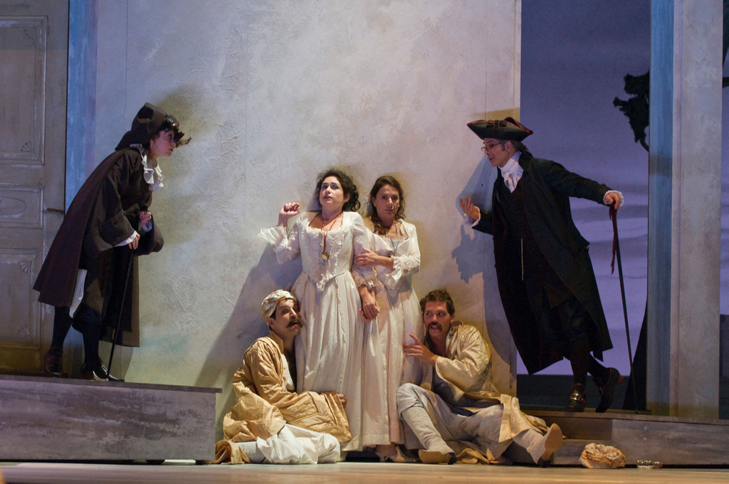 Cosi_fan_tutte_Th____tre des Champs-__lys__es___Alvaro_Yanez_jpg-1326761571