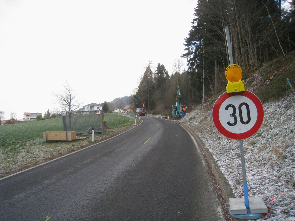 Gehsteig Eichenberger Stra__e Fortschritt 17-01-2012 _3__jpg-1326806081