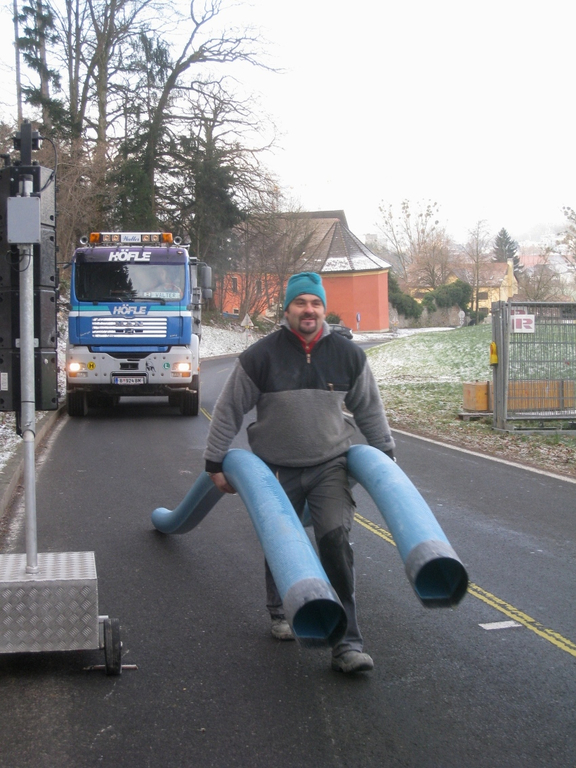 Gehsteig Eichenberger Stra__e Fortschritt 17-01-2012 _5__jpg-1326806090