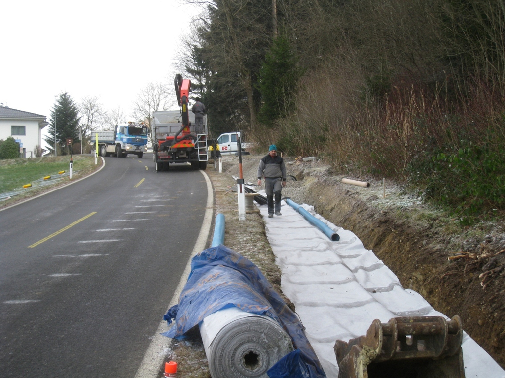 Gehsteig Eichenberger Stra__e Fortschritt 17-01-2012 _6__jpg-1326806095