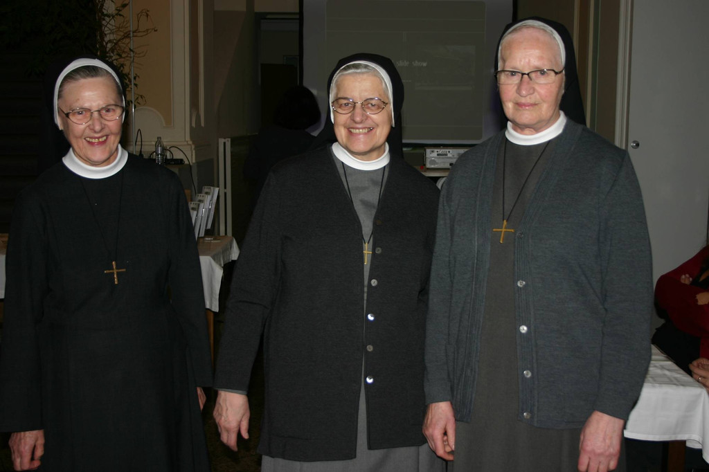 02_Sr_ Maria Martina_ Sr_ Marie Bernard_ Sr_ Maria Elisabeth.JPG