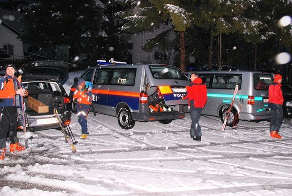 normal_24012012fmt_SuchaktionUBerg_ex_04.JPG