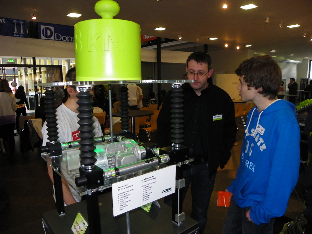 108_8563_jpg-1327445154