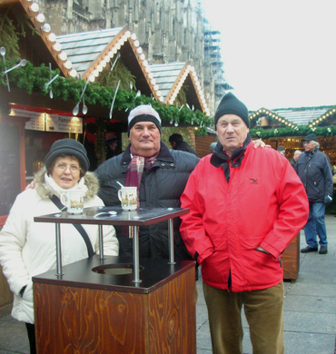 Benefiz Weihnachtsmarkt _1_.JPG