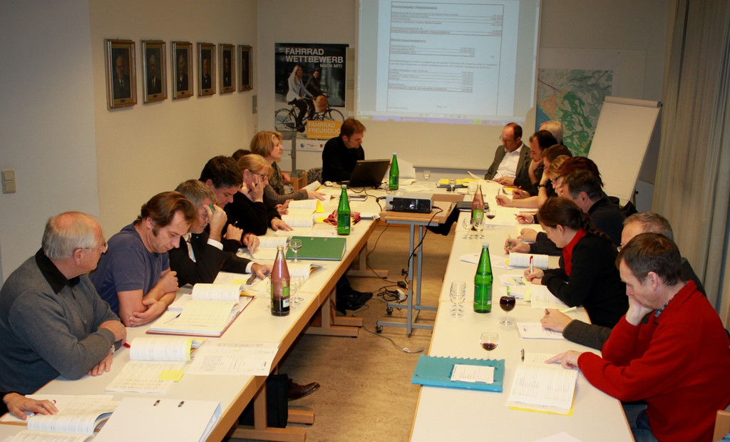 GV Sitzung BUDGET 2012 _12__jpg-1327691265