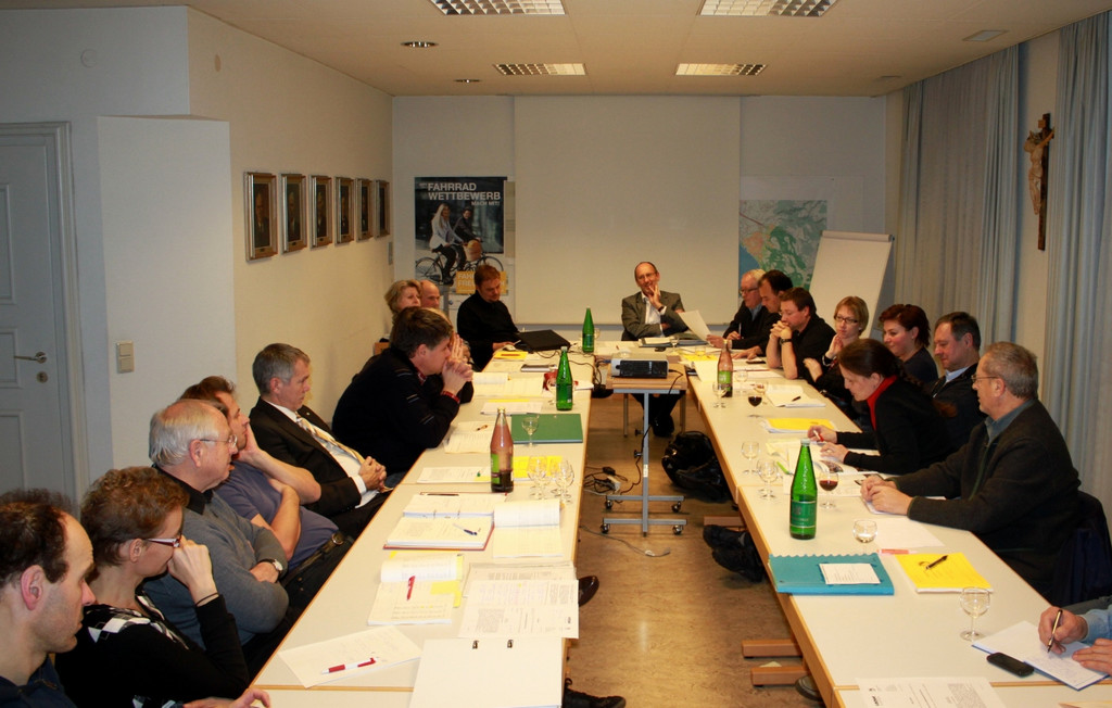 GV Sitzung BUDGET 2012 _23__jpg-1327691318