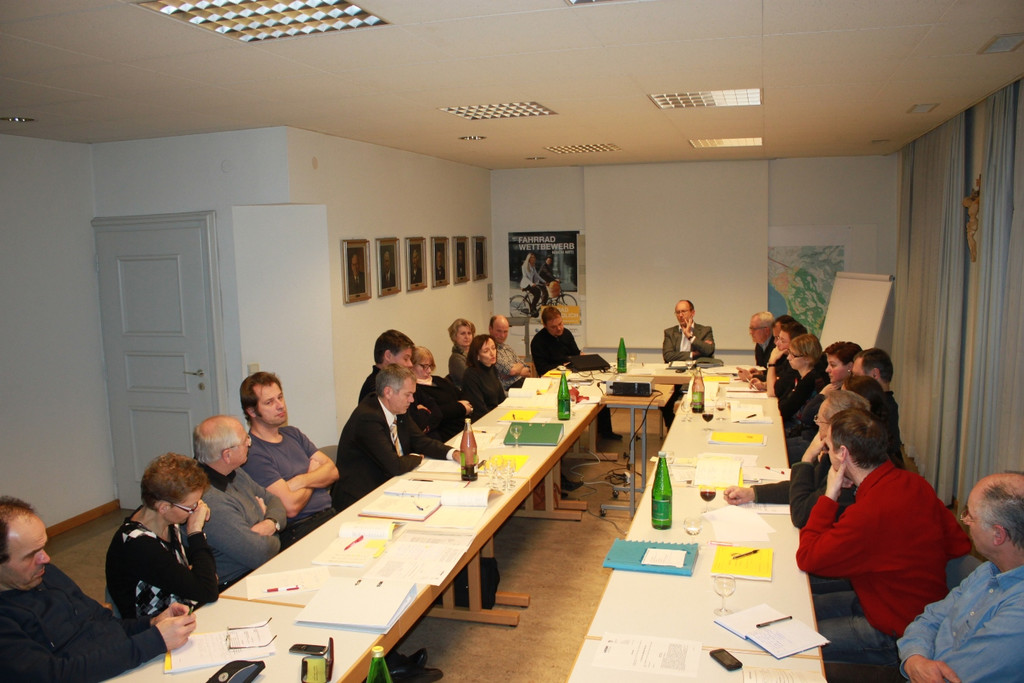 GV Sitzung BUDGET 2012 _22__jpg-1327691312